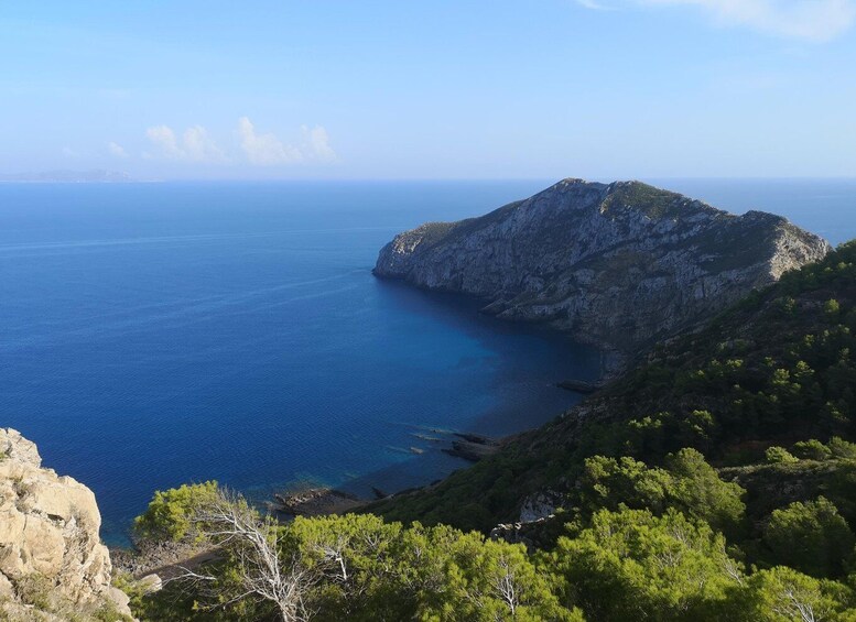 Picture 3 for Activity Marettimo Hiking and nice boat tour to visit sea caves