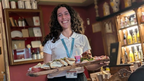 Florence: Walking Food Tour at Sunset with Tastings