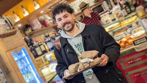 Florence: Walking Food Tour at Sunset with Tastings