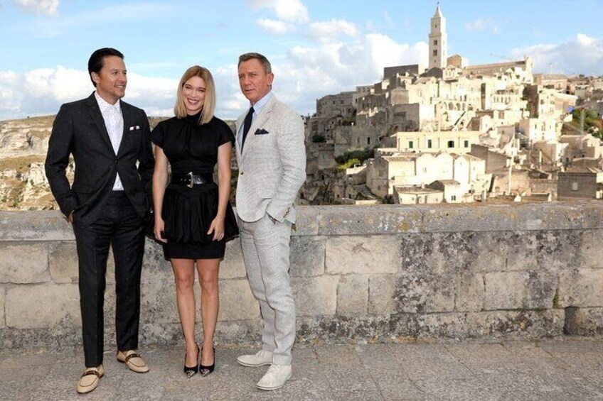 Guided Tour on the Scenes of the Film 007 No Time to Die in Matera