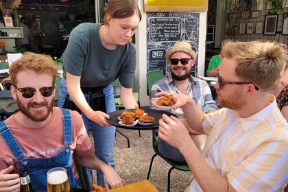 Utrecht: Vegan Food Walking Tour with 6 Tasting Stops