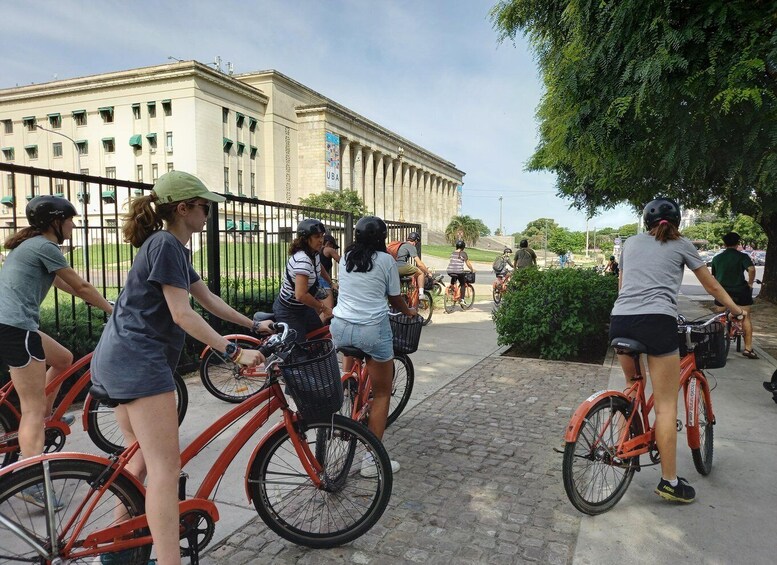 Picture 1 for Activity Bike Tour: Buenos Aires to the North (E-Bike)