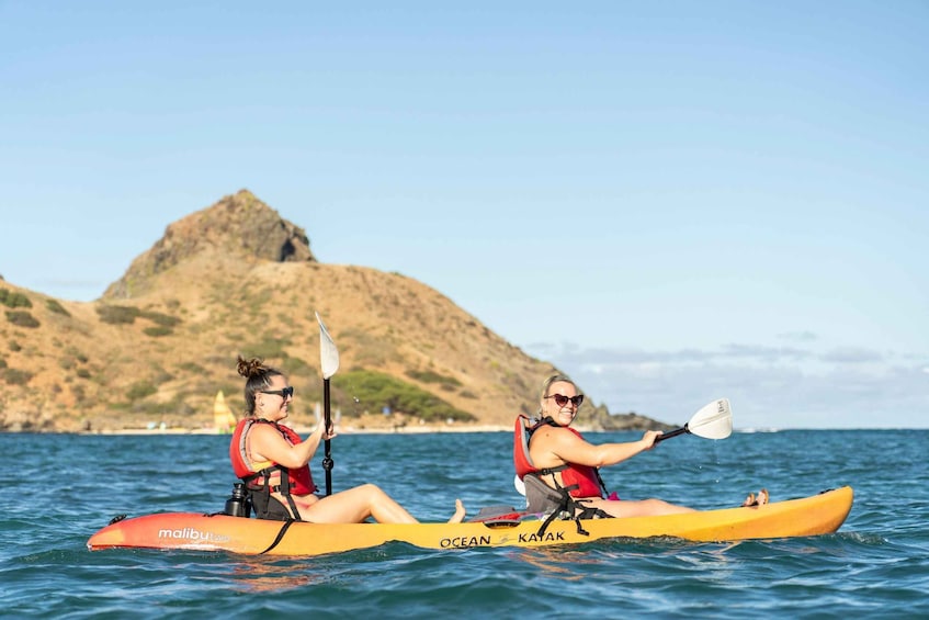 Picture 6 for Activity Mokulua Islands Self-Guided Kayak Adventure