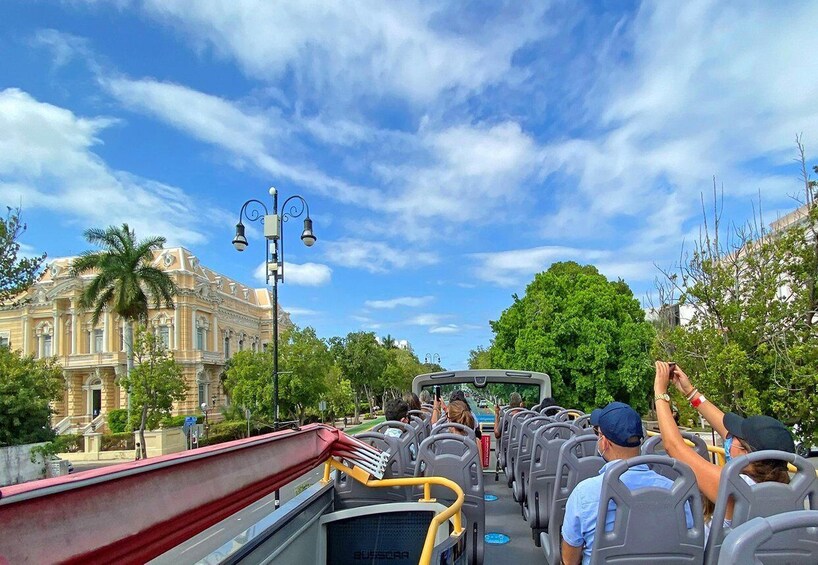 Picture 9 for Activity Mérida: Panoramic Sightseeing Tour Bus Ticket with 2 Routes