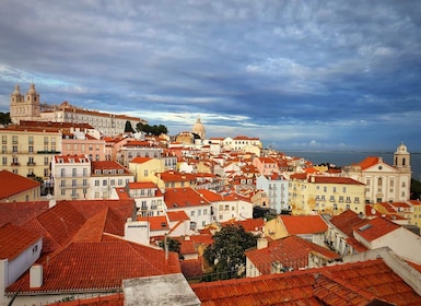 Lisbon: Old Town Tuk Tuk Tour