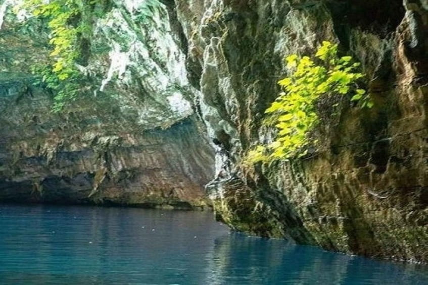Picture 3 for Activity Kefalonia: Half-Day Lake Melissani and Drogarati Cave Tour