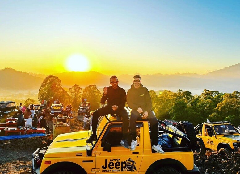Picture 4 for Activity Jeep Sunrise hunting & Segara Floating Temple tour
