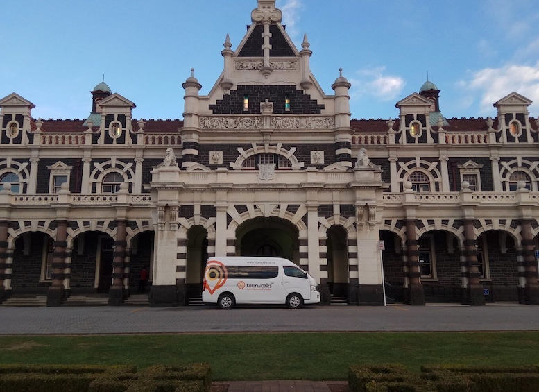 Dunedin City & Coast Views 3-Hour Small-Group Tour