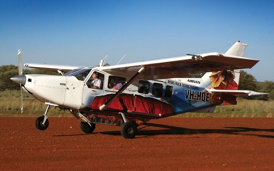 Picture 4 for Activity Uluru, Kata Tjuta, Lake Amadeus & Kings Canyon Scenic Flight