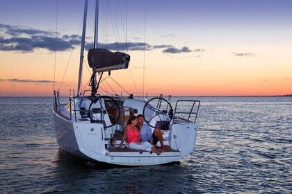 Piñeros Island Private Sailing Day Charter
