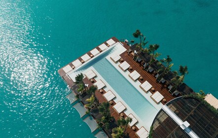 Phuket: YONA Floating Beach Club Dagupplevelse