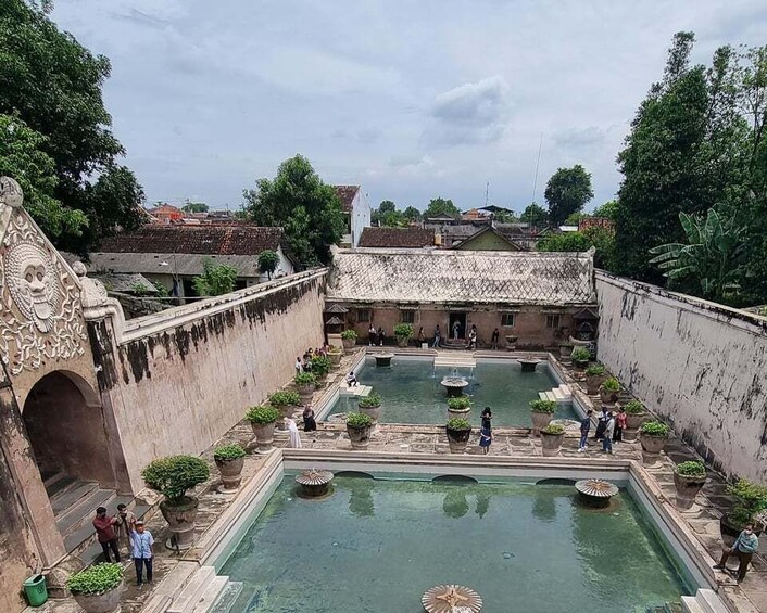 Picture 4 for Activity Yogyakarta: Yogyakarta Palace and Taman Sari Tour
