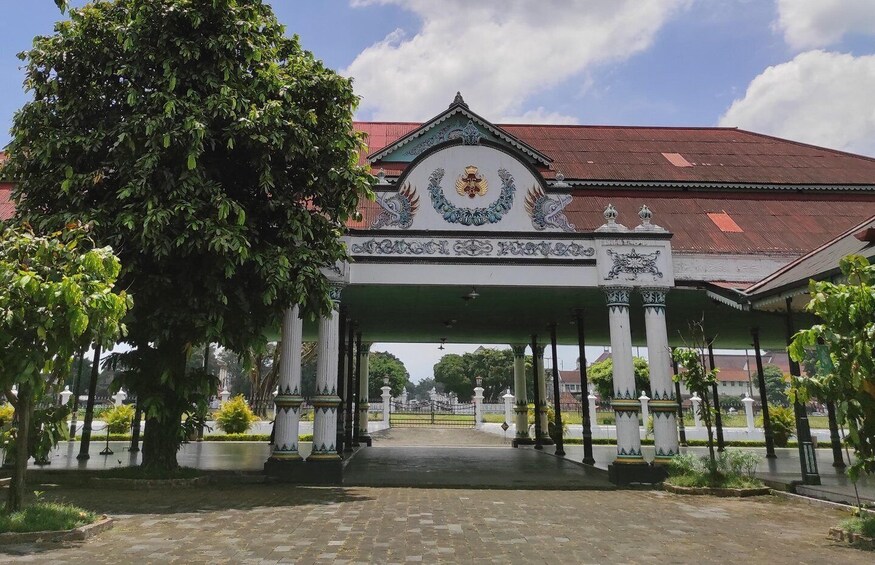 Picture 1 for Activity Yogyakarta: Yogyakarta Palace and Taman Sari Tour