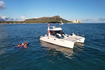 Oahu: Crucero privado en catamarán al atardecer y snorkel opcional