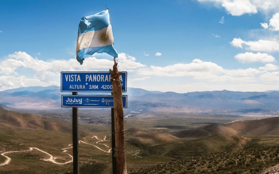 Picture 27 for Activity From Jujuy: Serranías de Hornocal with Quebrada de Humahuaca