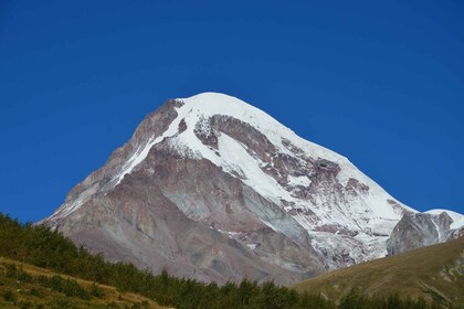 Georgia: climbing mount Kazbegi