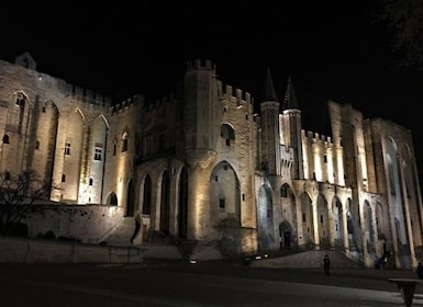 Avignon: La Noctambule du Pape Night Tour