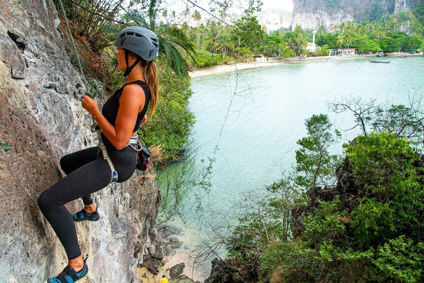 Krabi: Half-Day Rock Climbing Course at Railay Beach