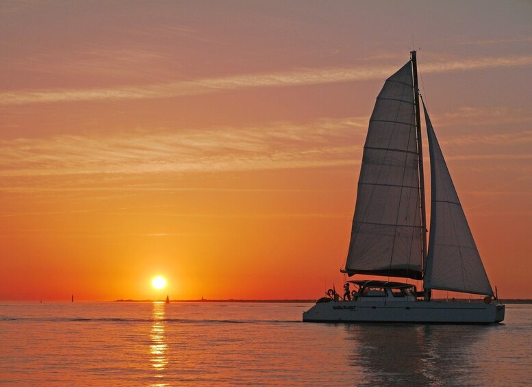 La Rochelle: 2-Hour Sunset Sailing Cruise