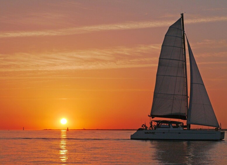 La Rochelle: 2-Hour Sunset Sailing Cruise