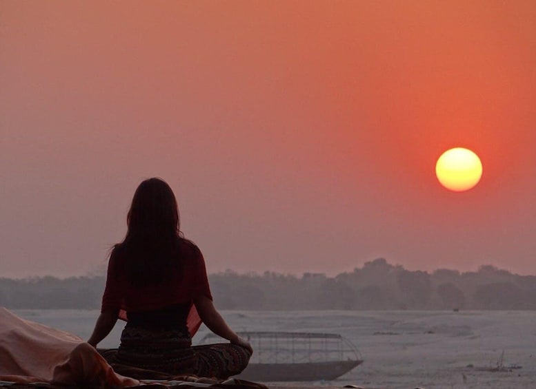 Picture 15 for Activity Sunrise Varanasi Guided Tour & Boat Ride with Options
