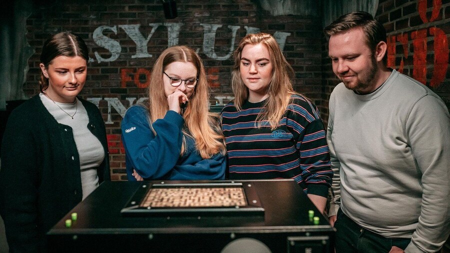 Stuttgart: The Cube Escape Boxes | Team Challenge