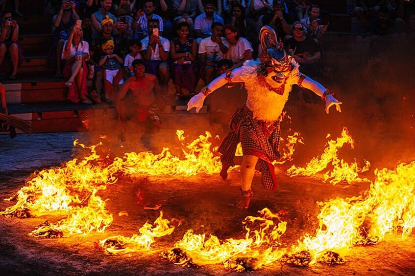 Bali: Uluwatu Temple Sunset & Kecak Fire Dance Show Tour