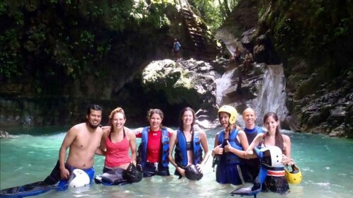 27 Waterfalls Tour with Entrance Fee & Lunch