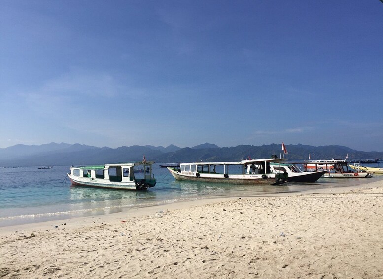 Picture 1 for Activity Transfer Between Senggigi and Teluk Nara and Bangsal Harbor