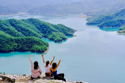 Von Tirana aus: Wandern am Bovilla-See, Instagram-freundlich