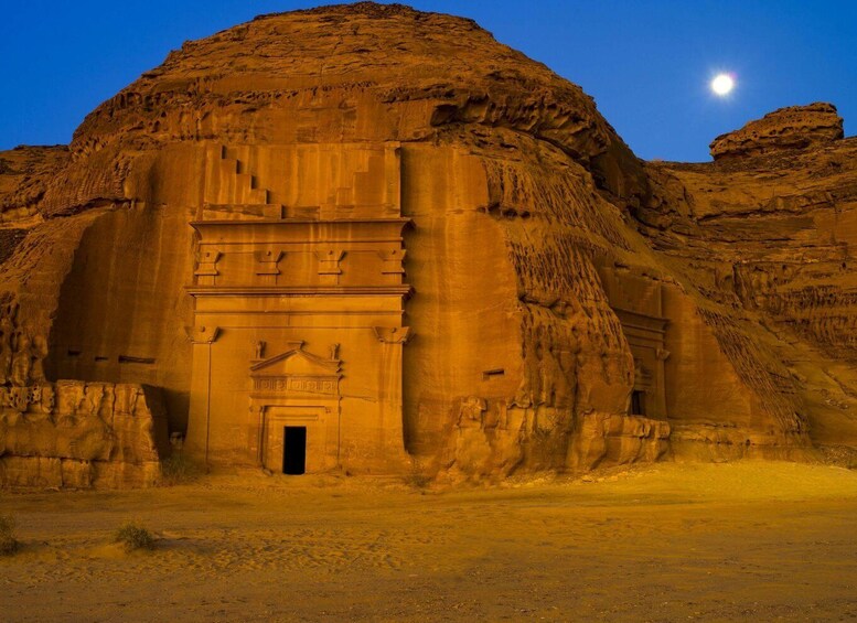 Picture 1 for Activity Saudi Arabia: Madain Saleh Tour