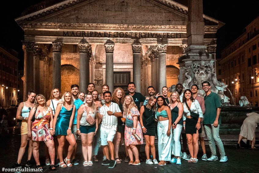 Rome: Pub Crawl and Ultimate Party with Open Bar and Pizza