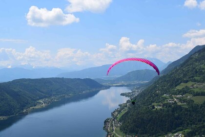 Kärnten/Villach: Tandem Paragliding Flight