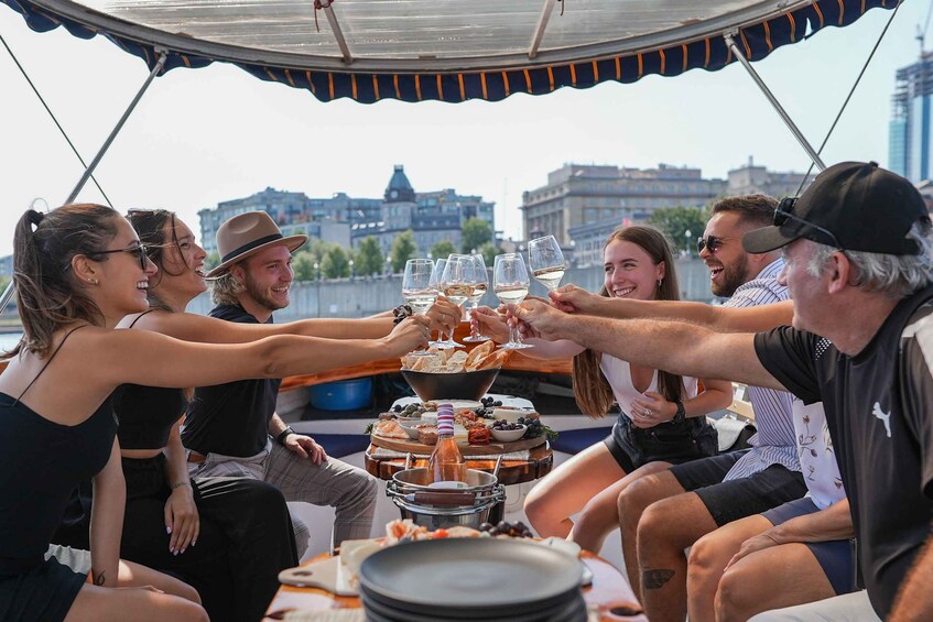 Picture 2 for Activity Montreal: Electric Boat Cruise with Onboard Drinks