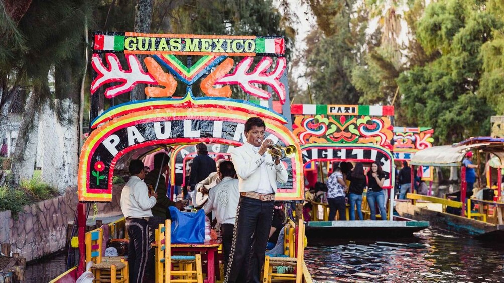 Picture 9 for Activity Mexico City: The Magic of Xochimilco & Frida Kahlo Museum