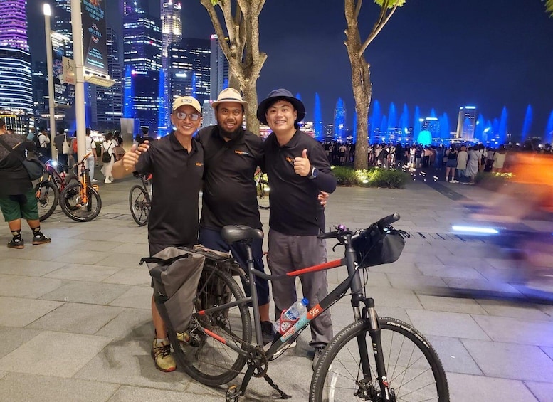 Picture 3 for Activity Singapore: Marina Bay Night Tour by Bicycle
