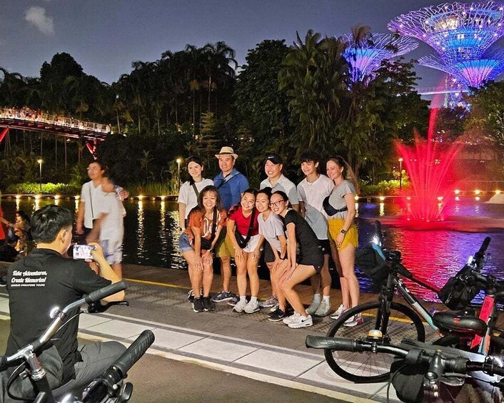 Picture 3 for Activity Singapore: Marina Bay Night Tour by Bicycle