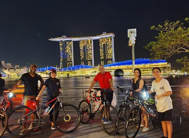 Singapur: recorrido nocturno por Marina Bay en bicicleta