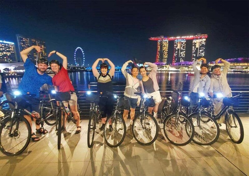 Picture 7 for Activity Singapore: Marina Bay Night Tour by Bicycle