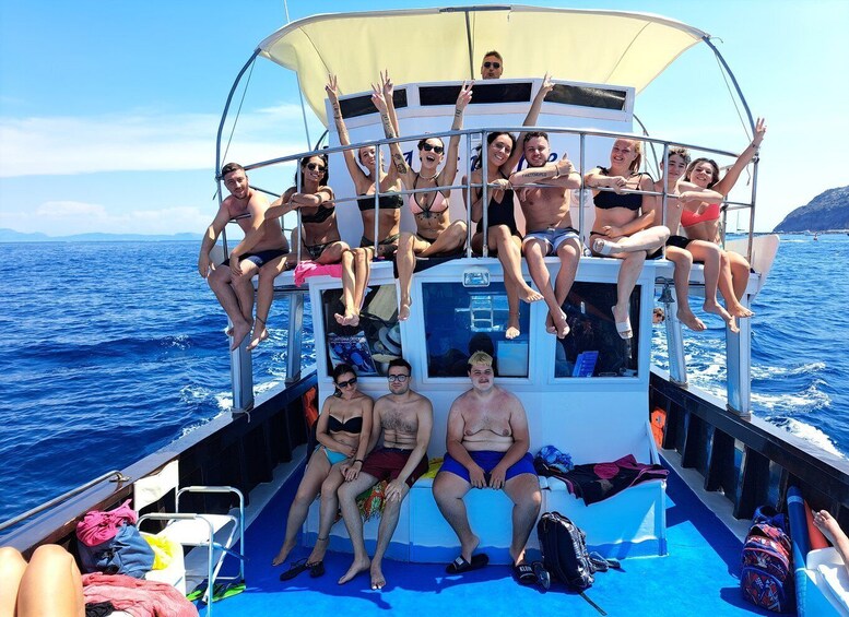 Picture 6 for Activity Ischia: Island Boat Tour with Neapolitan Lunch & Snorkeling