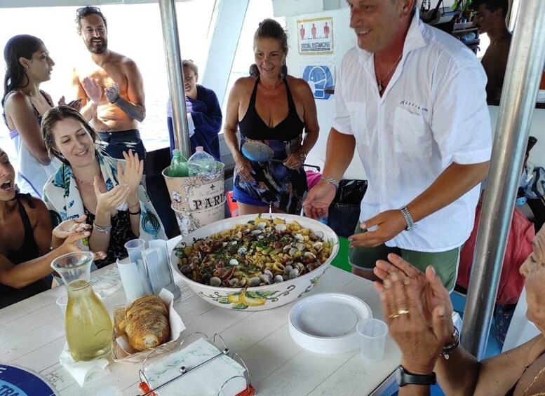 Picture 4 for Activity Ischia: Island Boat Tour with Neapolitan Lunch & Snorkeling