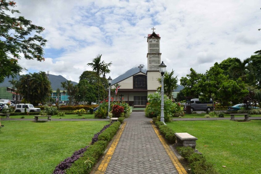 Picture 2 for Activity arenal fortuna city tour