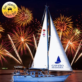Funchal: Feuerwerk beim Atlantikfestival und Segeltörn in der Bucht