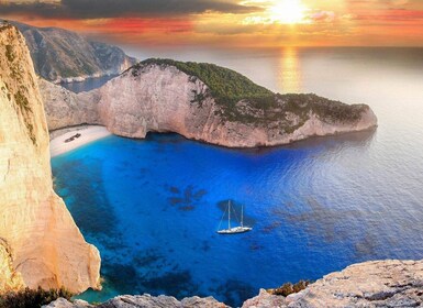 Navagio Beach: Dagstur till Shipwreck Beach och de blå grottorna