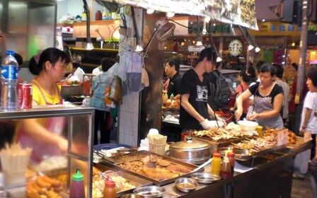 Chengdu Evening Food walking tour with locals