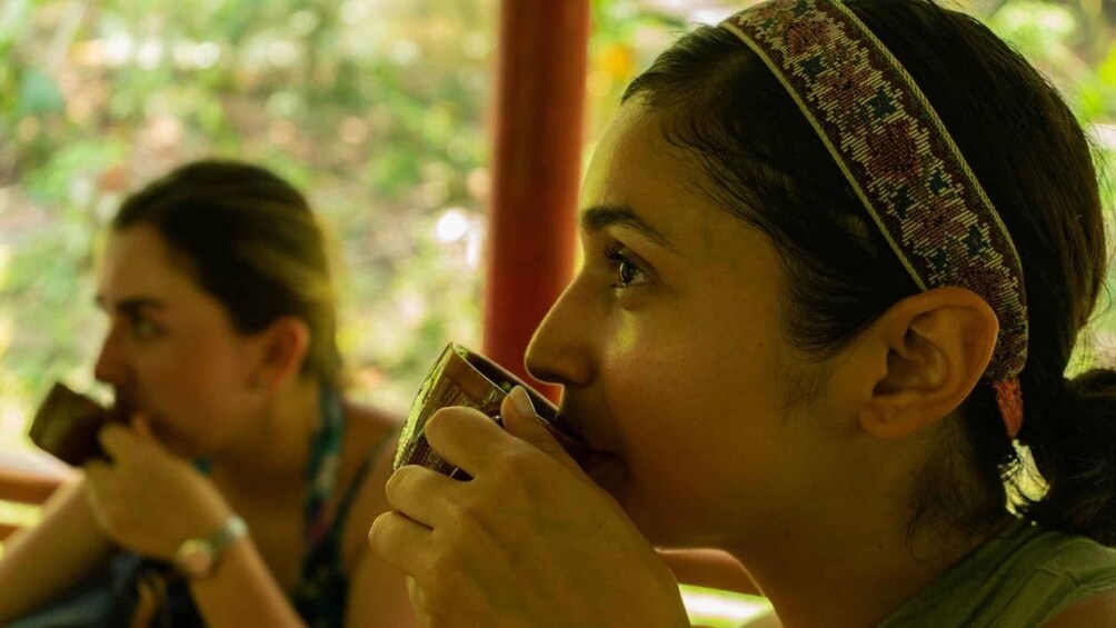 Minca: Full-Day Coffee and Cocoa Tour from Santa Marta