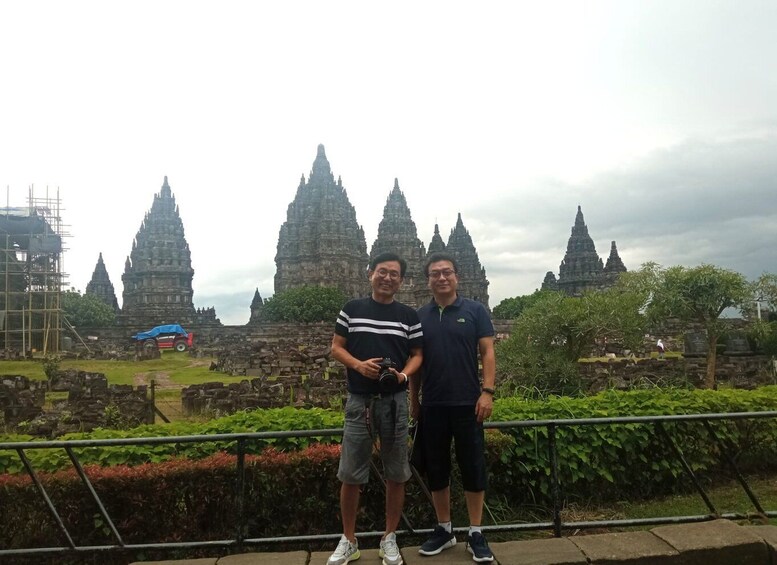 Picture 5 for Activity Yogyakarta: Borobudur Climb and Prambanan Temple Tour