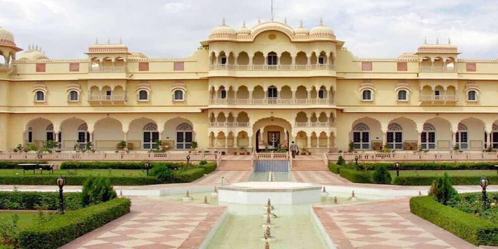 Ranthambore to Jaipur transfer with Sightseeing