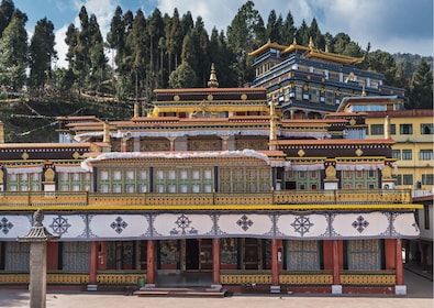 Gangtok Monastery Tour (Guided Half Day Tour by Car)