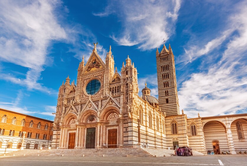 Explore the Best of Tuscany with a Small Group